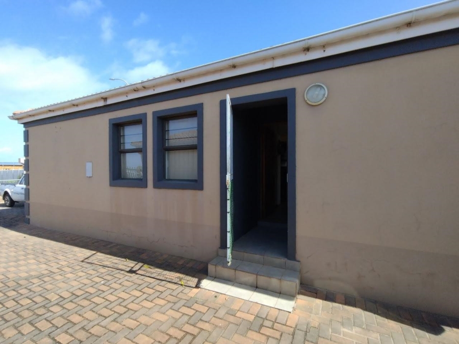 2 Bedroom Property for Sale in C Place Eastern Cape